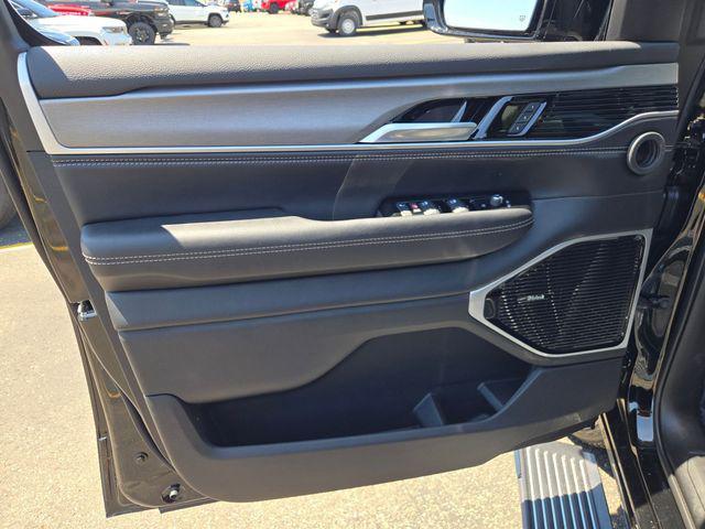 new 2026 Jeep Grand Wagoneer car, priced at $75,727