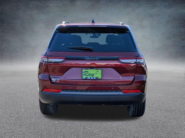 new 2026 Jeep Grand Cherokee car, priced at $42,332