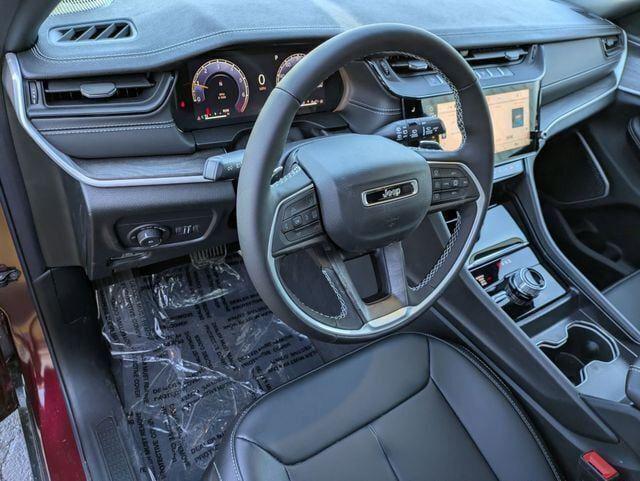 new 2026 Jeep Grand Cherokee car, priced at $42,332