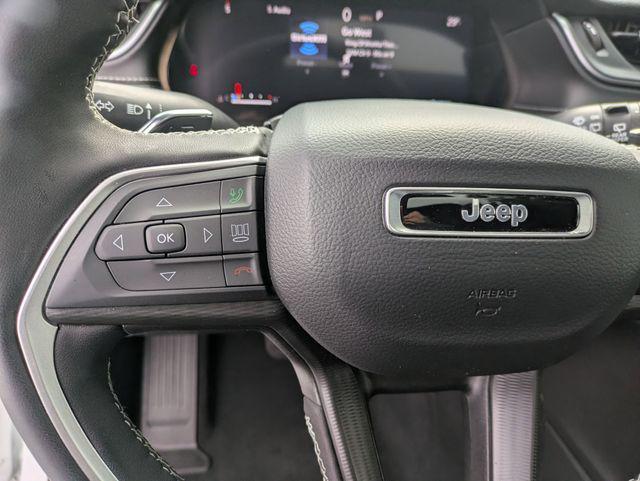used 2025 Jeep Grand Cherokee car, priced at $31,990