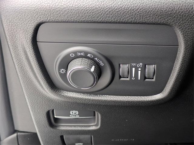 used 2025 Jeep Grand Cherokee car, priced at $33,990