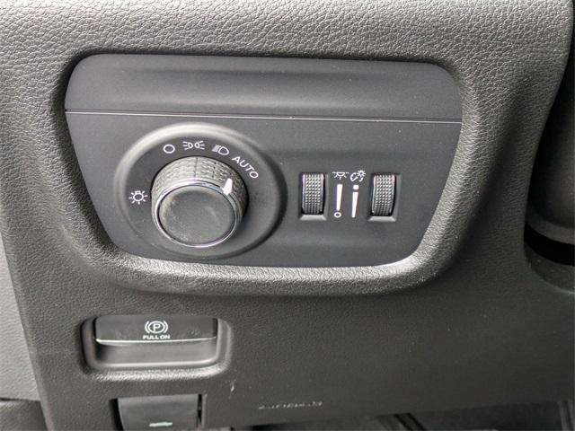 new 2025 Jeep Grand Cherokee car, priced at $37,715