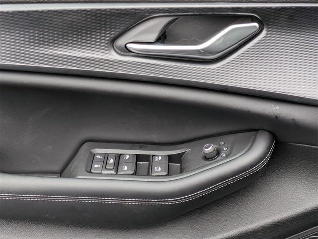 new 2025 Jeep Grand Cherokee car, priced at $37,715