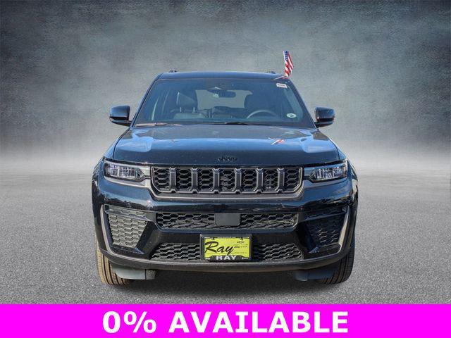 new 2026 Jeep Grand Cherokee car, priced at $43,812