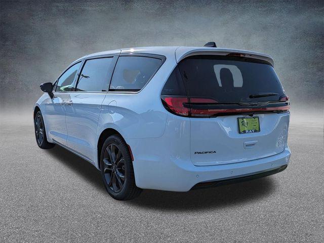 new 2026 Chrysler Pacifica car, priced at $41,787