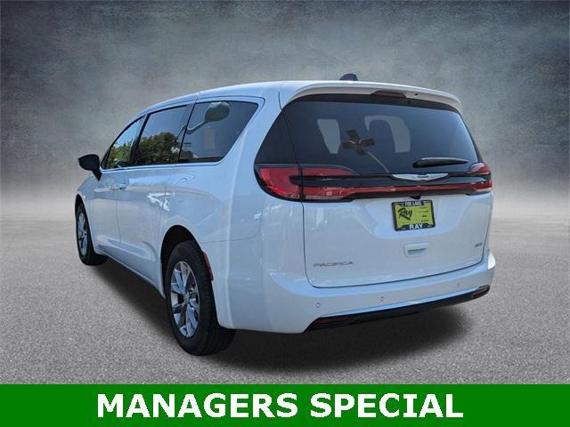new 2026 Chrysler Pacifica car, priced at $46,485