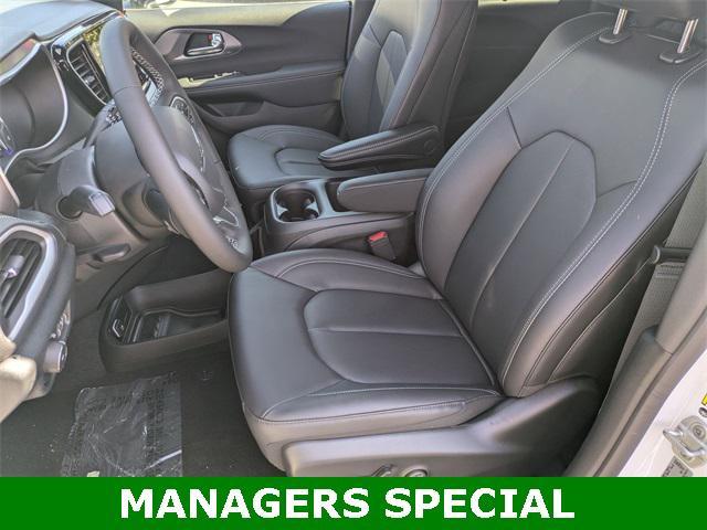 new 2026 Chrysler Pacifica car, priced at $46,485