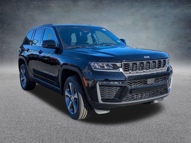 new 2026 Jeep Grand Cherokee car, priced at $42,479