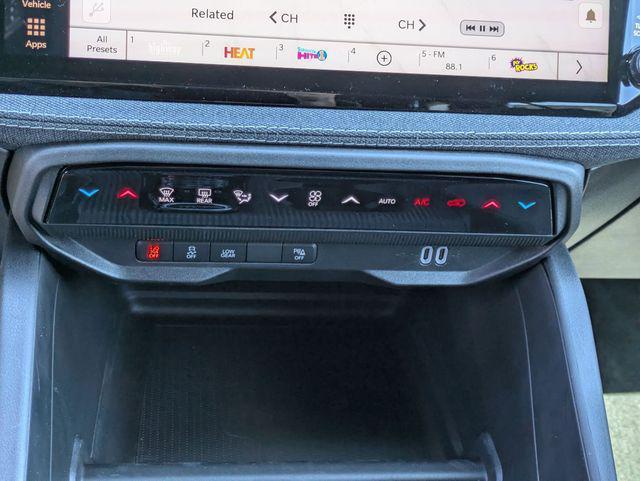 new 2026 Jeep Cherokee car, priced at $37,255