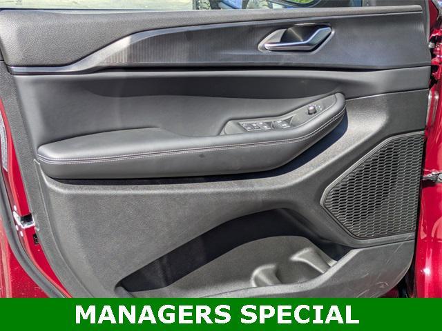 new 2025 Jeep Grand Cherokee L car, priced at $38,731