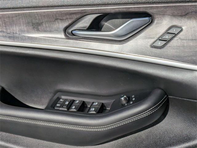 used 2022 Jeep Grand Cherokee L car, priced at $28,955