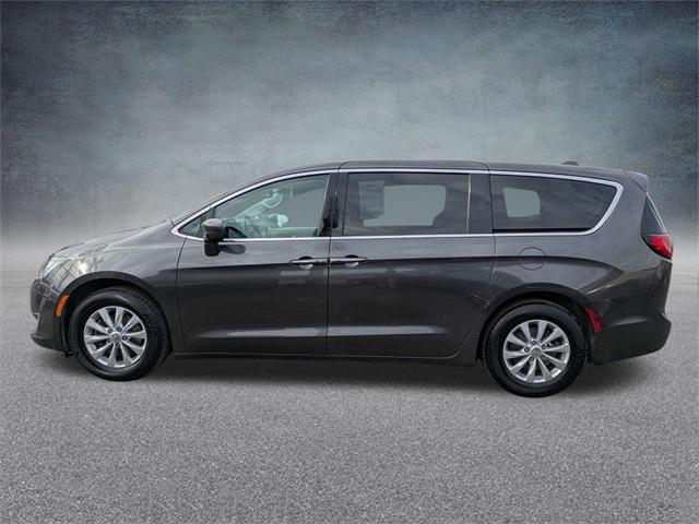 used 2018 Chrysler Pacifica car, priced at $16,404