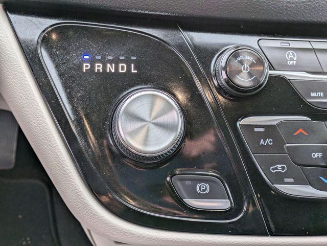 used 2018 Chrysler Pacifica car, priced at $18,990