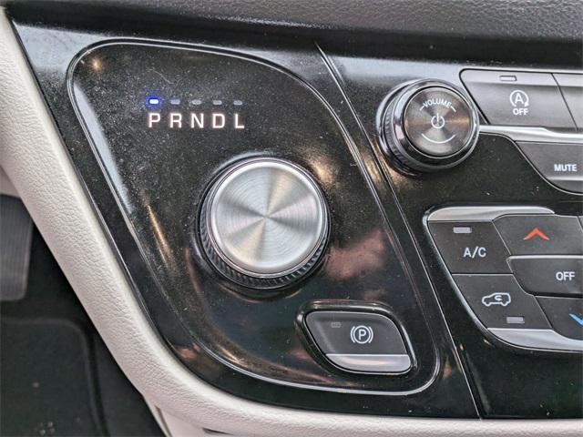 used 2018 Chrysler Pacifica car, priced at $16,404