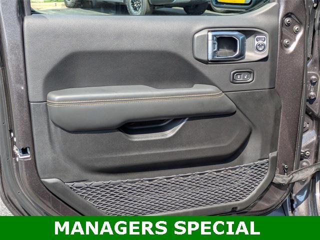 new 2025 Jeep Wrangler car, priced at $50,911