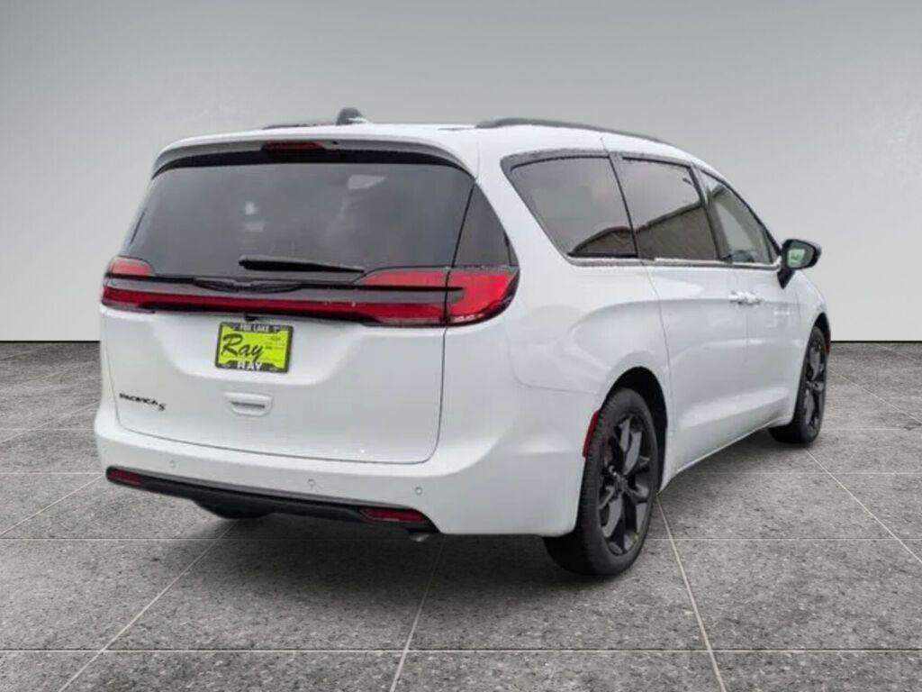 new 2026 Chrysler Pacifica car, priced at $37,811