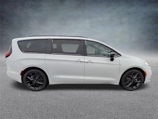 new 2026 Chrysler Pacifica car, priced at $41,311