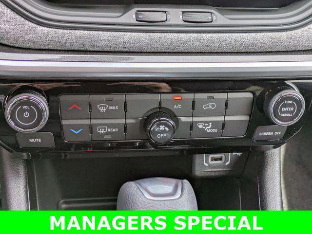 new 2025 Jeep Compass car, priced at $23,497