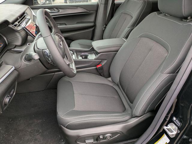 new 2026 Jeep Grand Cherokee car, priced at $40,811