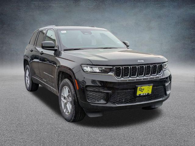 new 2026 Jeep Grand Cherokee car, priced at $40,811
