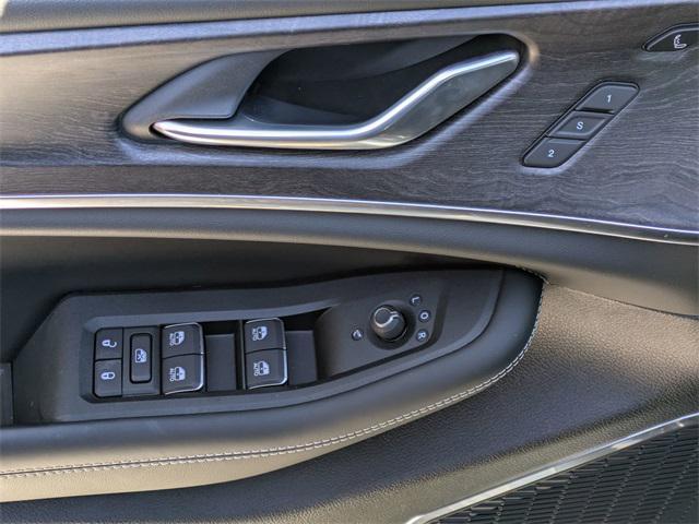 used 2025 Jeep Grand Cherokee car