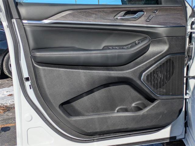 used 2025 Jeep Grand Cherokee car