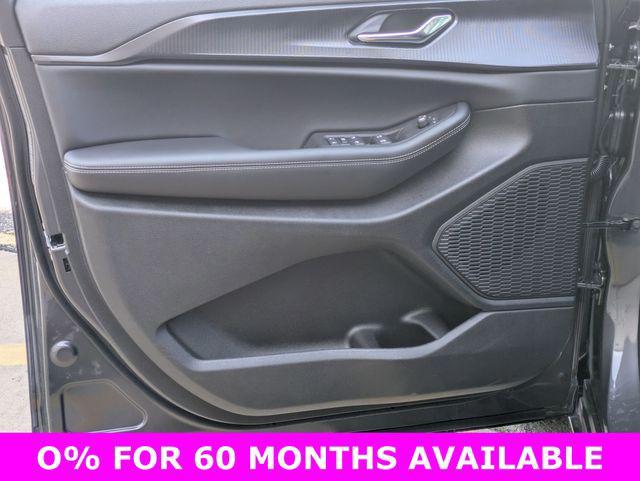 new 2025 Jeep Grand Cherokee car, priced at $33,845