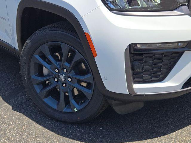 new 2026 Jeep Grand Cherokee car, priced at $46,403