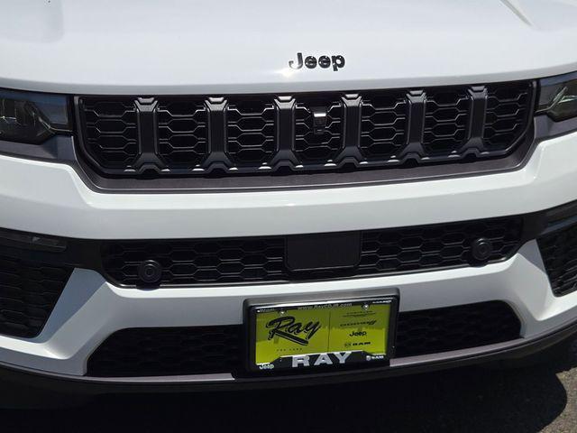 new 2026 Jeep Grand Cherokee car, priced at $46,403