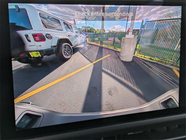 new 2025 Jeep Gladiator car, priced at $41,671