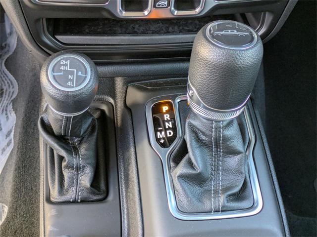 new 2025 Jeep Gladiator car, priced at $41,671