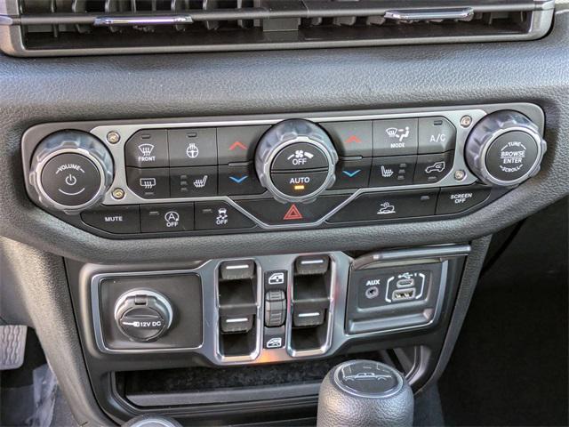 new 2025 Jeep Gladiator car, priced at $41,671