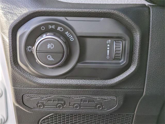 new 2025 Jeep Gladiator car, priced at $41,671