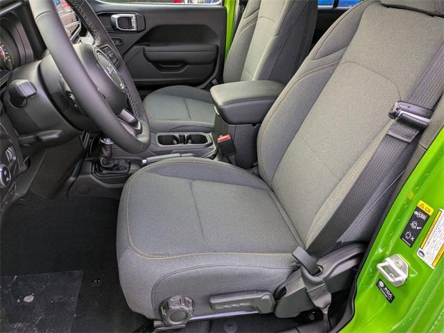 new 2026 Jeep Gladiator car, priced at $47,581