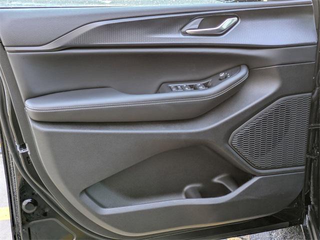 new 2025 Jeep Grand Cherokee L car, priced at $43,875