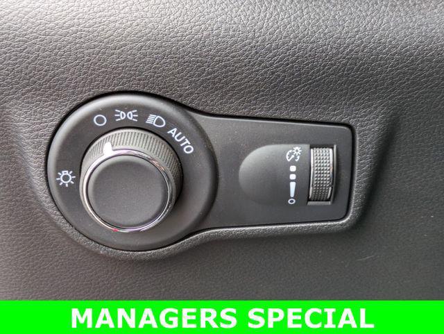 new 2025 Jeep Compass car, priced at $23,497