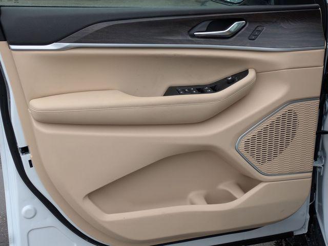 new 2026 Jeep Grand Cherokee car, priced at $42,714