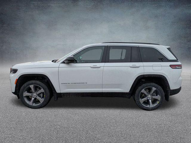 new 2026 Jeep Grand Cherokee car, priced at $42,714