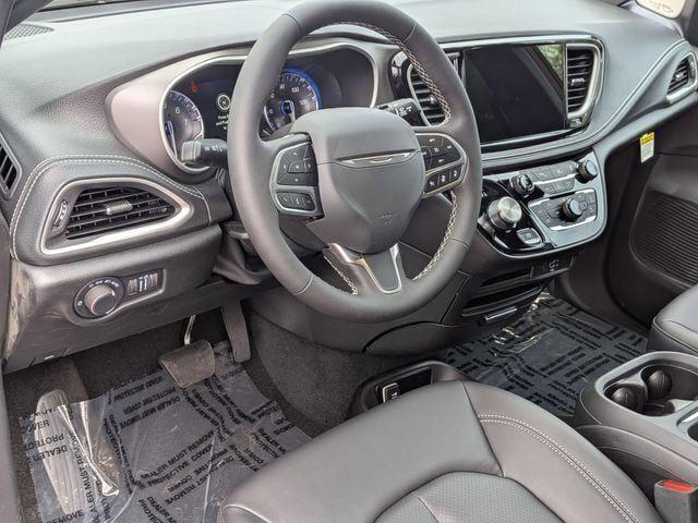new 2027 Chrysler Pacifica car, priced at $44,627