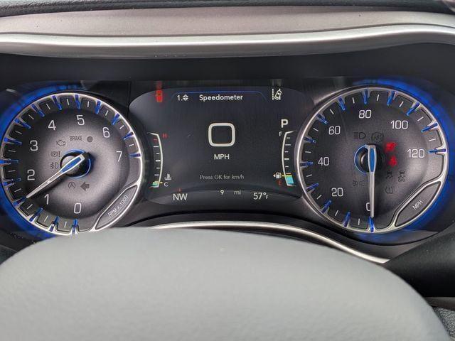 new 2027 Chrysler Pacifica car, priced at $44,627
