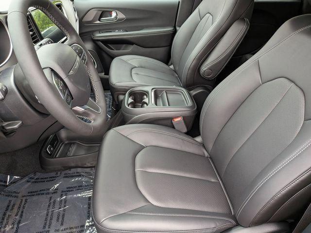 new 2027 Chrysler Pacifica car, priced at $45,627