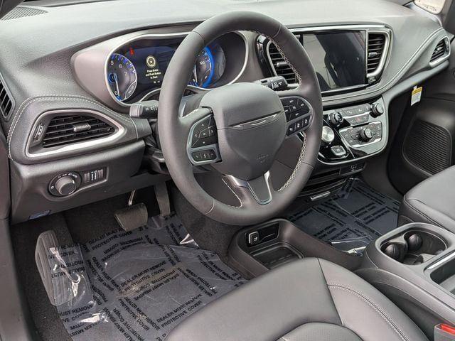 new 2027 Chrysler Pacifica car, priced at $45,627
