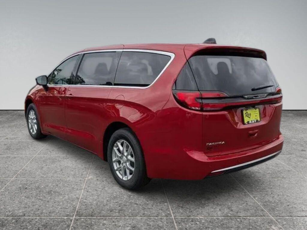 new 2027 Chrysler Pacifica car, priced at $45,627
