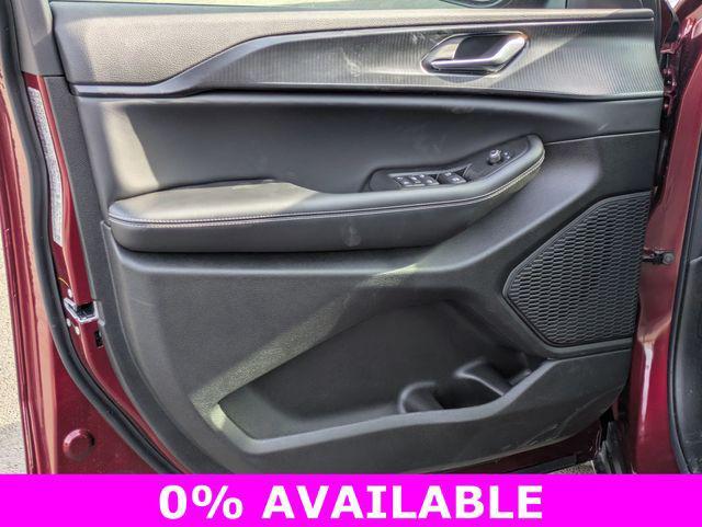 new 2026 Jeep Grand Cherokee car, priced at $40,692