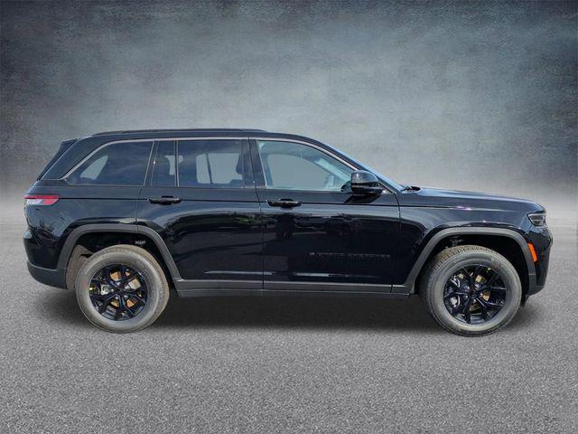 new 2026 Jeep Grand Cherokee car, priced at $44,211