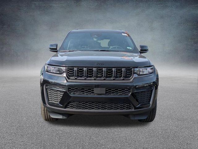 new 2026 Jeep Grand Cherokee car, priced at $44,211
