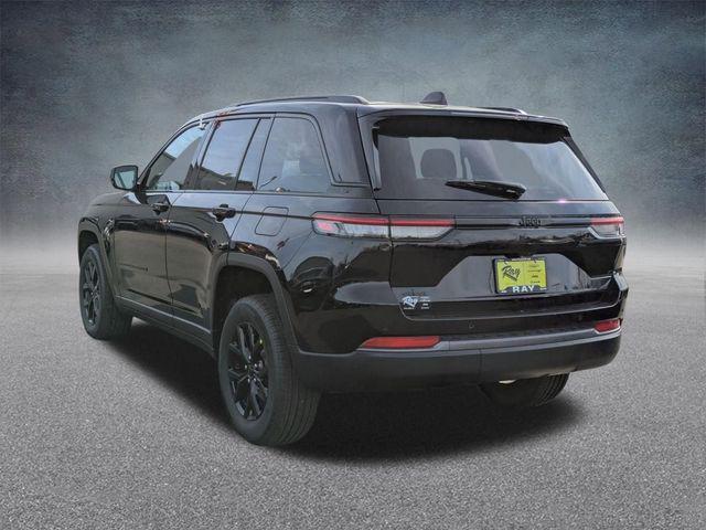 new 2026 Jeep Grand Cherokee car, priced at $44,211