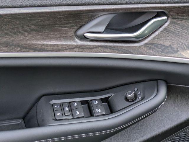 new 2026 Jeep Grand Cherokee car, priced at $44,211