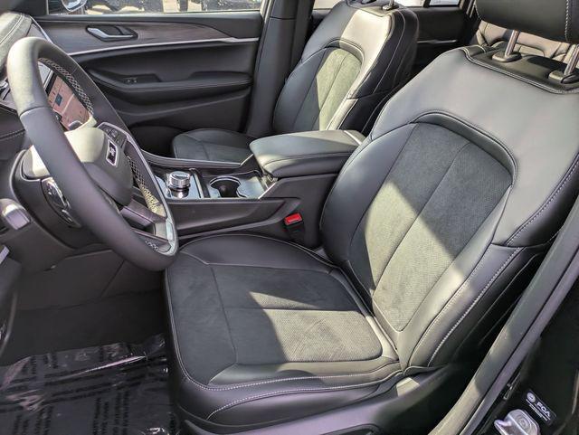 new 2026 Jeep Grand Cherokee car, priced at $44,211