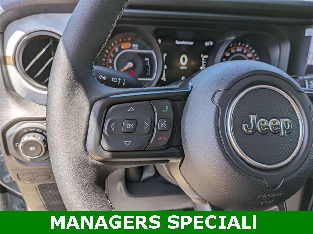 new 2025 Jeep Wrangler car, priced at $44,652